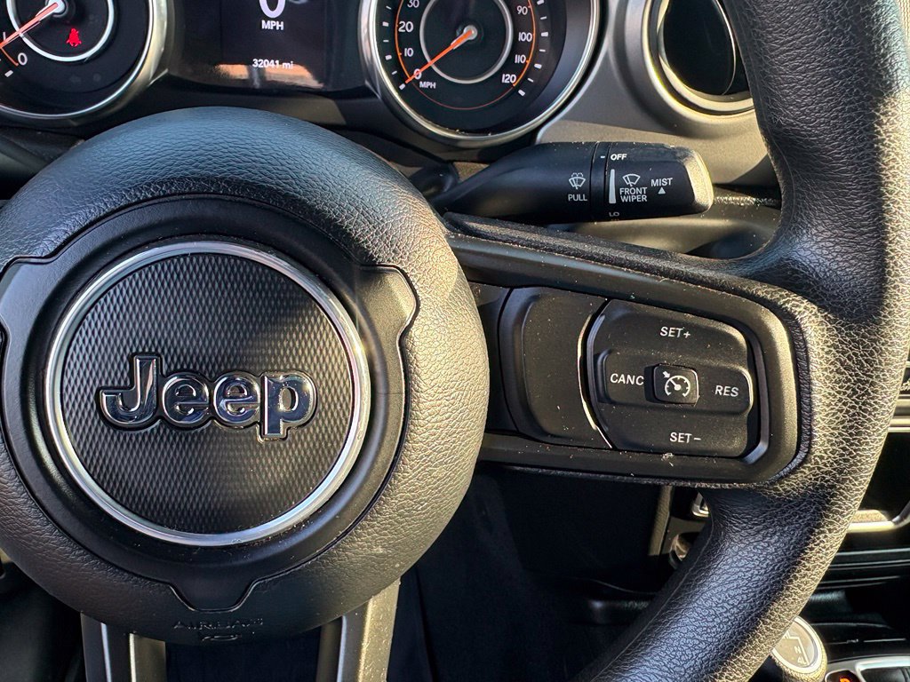 Used 2022 Jeep Wrangler Sport AWD/4WD image 17