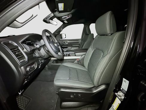 New 2026 RAM 1500 Big Horn AWD/4WD image 15