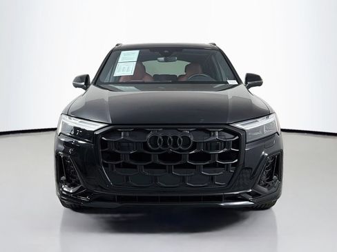 Used 2026 Audi SQ7 Premium Plus AWD/4WD image 2