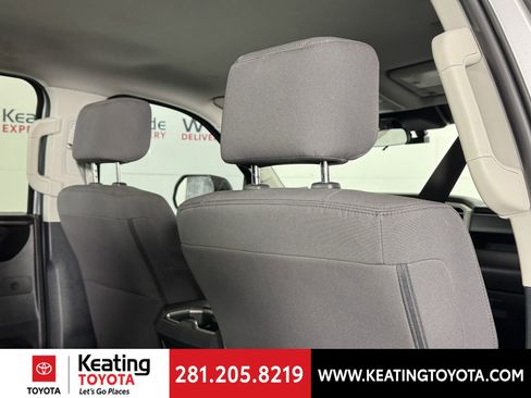 Used 2022 Toyota Tundra SR5 image 18