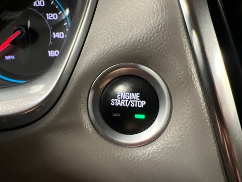 Used 2018 Chevrolet Traverse LT FWD image 22