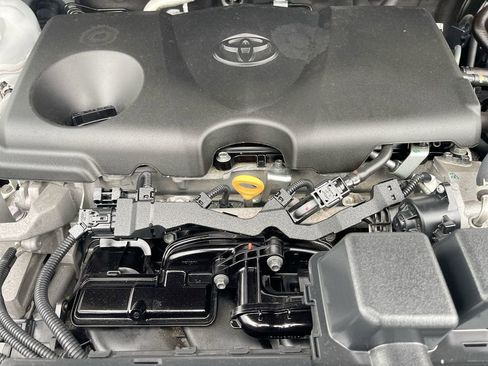 Certified 2024 Toyota RAV4 LE AWD/4WD image 17
