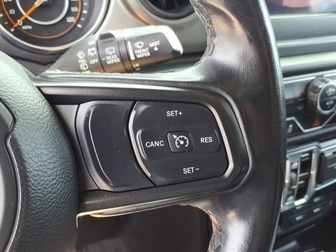 Used 2021 Jeep Wrangler Unlimited Sport image 32