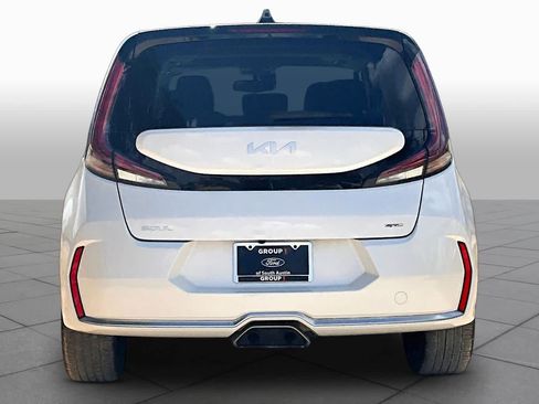 Used 2023 Kia Soul GT-Line FWD image 7