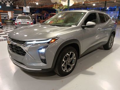 Used 2024 Chevrolet Trax LT w/ LT Convenience Package