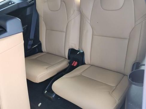 Used 2024 Volvo XC90 B6 Ultimate w/ Protection Package Premier image 9