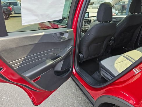 New 2025 Ford Escape Active w/ Cold Weather Package image 7