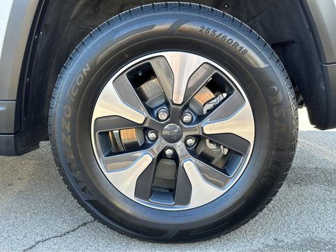 Used 2022 Jeep Grand Cherokee Limited 4xe image 14