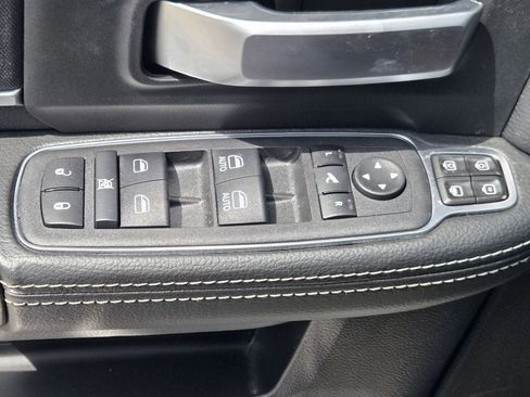 Used 2024 RAM 2500 Big Horn w/ Protection Group AWD/4WD image 30