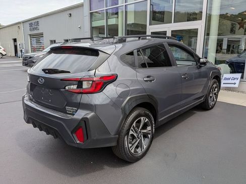 Used 2024 Subaru Crosstrek 2.0i Premium AWD/4WD image 3