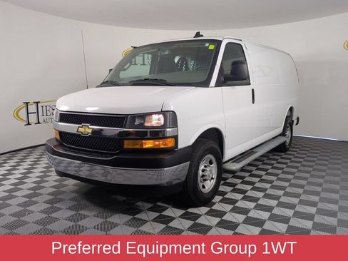 Used 2025 Chevrolet Express 2500 w/ Driver Convenience Package RWD image 6
