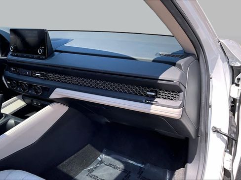Used 2024 Honda Accord EX image 19