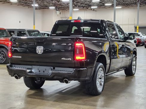 Used 2023 RAM 1500 Laramie AWD/4WD image 8