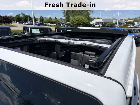 Used 2024 Jeep Wrangler Unlimited Sahara w/ Safety Group AWD/4WD image 15