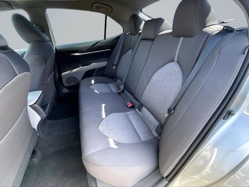 Used 2021 Toyota Camry LE FWD image 26