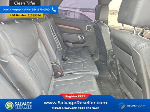 Used 2018 Land Rover Discovery HSE AWD/4WD image 15