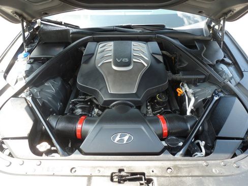 Used 2015 Hyundai Genesis 5.0 RWD image 37
