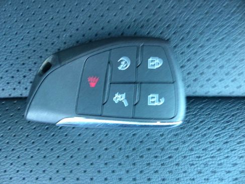 Used 2024 Chevrolet Traverse LT w/ Midnight/Sport Edition image 50