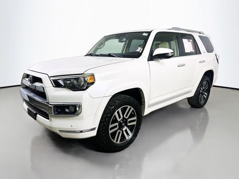 Used 2015 Toyota 4Runner Limited image 3