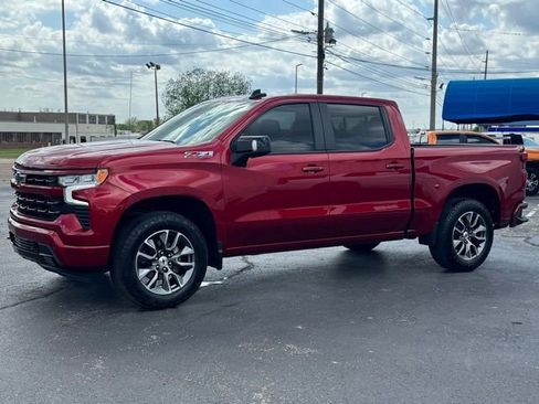 Used 2024 Chevrolet Silverado 1500 RST w/ Convenience Package II AWD/4WD image 3