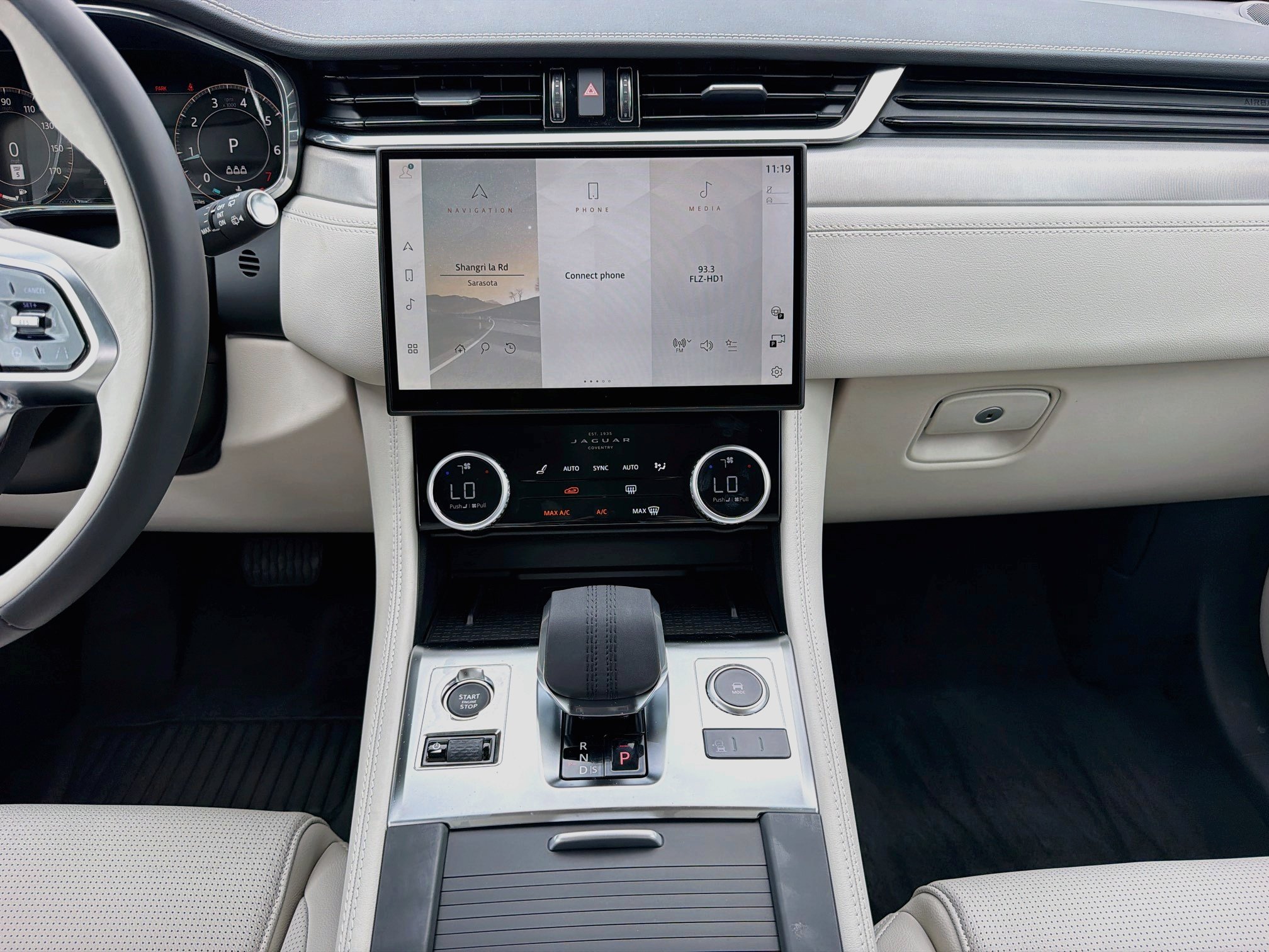 New 2026 Jaguar F-PACE R-Dynamic S AWD/4WD image 19