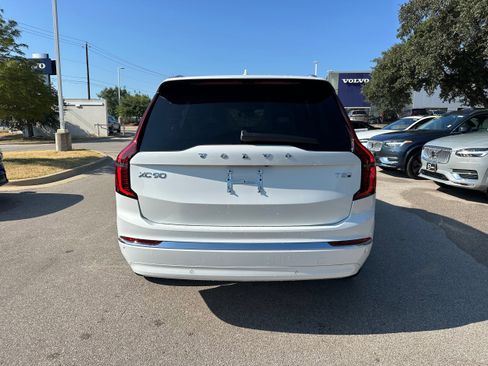 New 2026 Volvo XC90 T8 Plus image 5