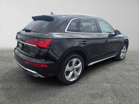 Used 2023 Audi Q5 2.0T Premium Plus w/ Premium Plus Package AWD/4WD image 3