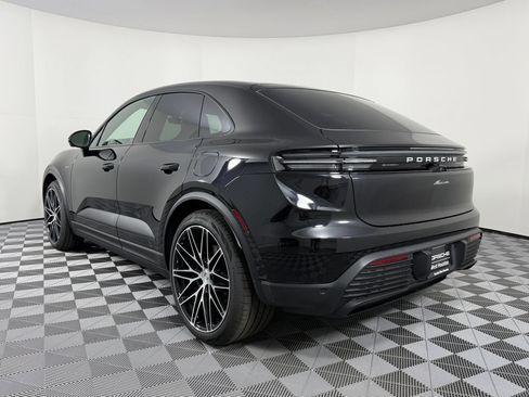 Certified 2026 Porsche Macan Electric RWD image 3
