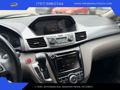 Used 2014 Honda Odyssey Touring image 19