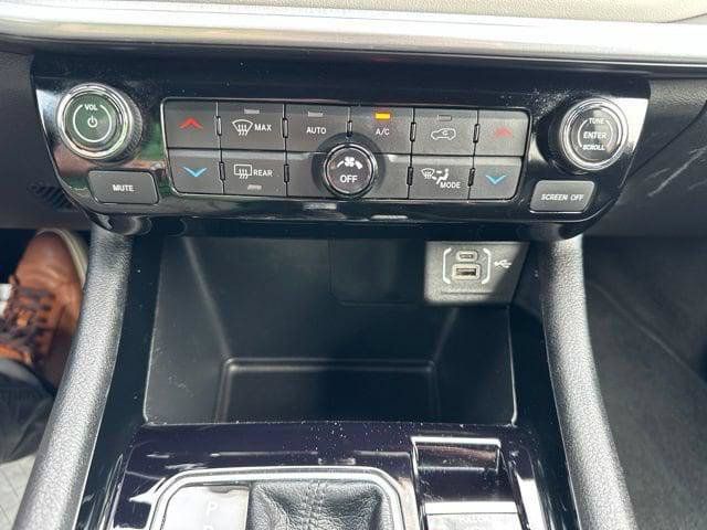 Certified 2025 Jeep Compass Limited AWD/4WD image 17