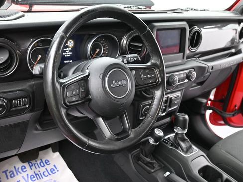 Used 2019 Jeep Wrangler Unlimited Sport AWD/4WD image 14