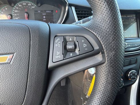 Used 2019 Chevrolet Trax LS FWD image 22