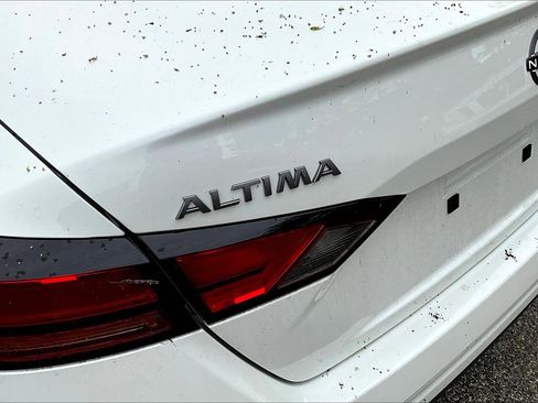 New 2026 Nissan Altima 2.5 SV FWD image 14