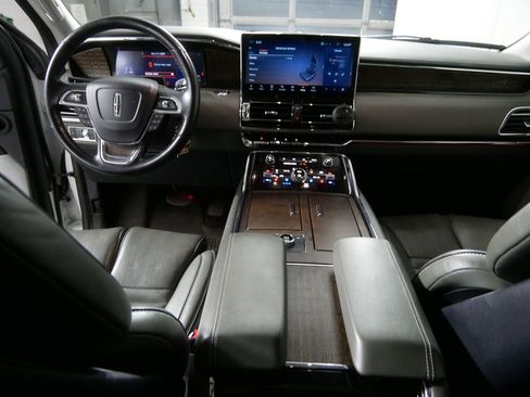 Used 2024 Lincoln Navigator L Black Label image 21