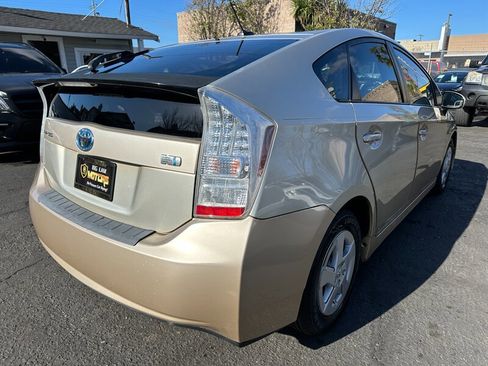 Used 2010 Toyota Prius Five image 5