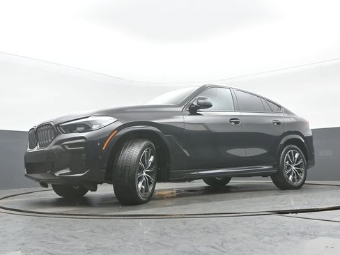 Used 2023 BMW X6 M50i w/ Climate Comfort Package AWD/4WD image 31