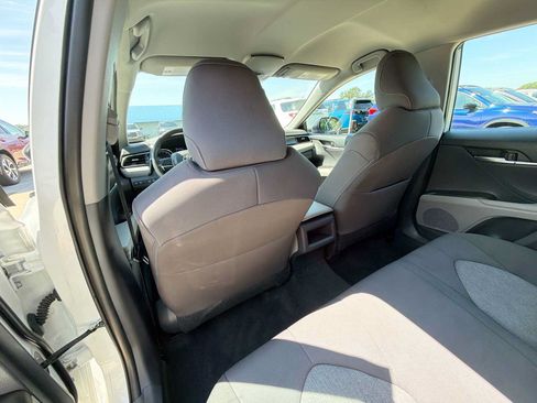 Used 2021 Toyota Camry LE FWD image 15