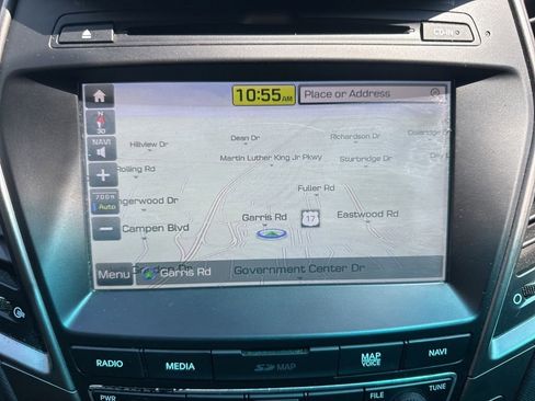 Used 2017 Hyundai Santa Fe Sport FWD image 21