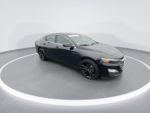 Used 2024 Chevrolet Malibu LT w/ Midnight Edition image 2