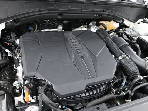 Certified 2025 Hyundai Santa Fe SEL image 31