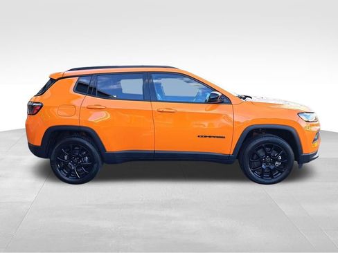 New 2026 Jeep Compass Latitude w/ Sun and Sound Group AWD/4WD image 7