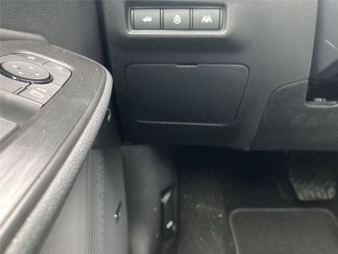 New 2026 Nissan Sentra SR w/ SR Premium Package image 20