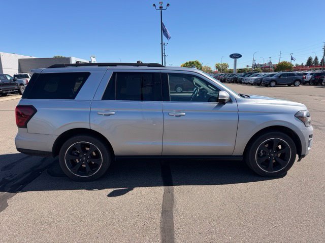 Used 2024 Ford Expedition Limited AWD/4WD image 11