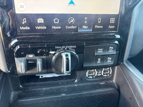 Used 2023 RAM 1500 Big Horn AWD/4WD image 43