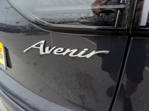 New 2026 Buick Envision Avenir image 17