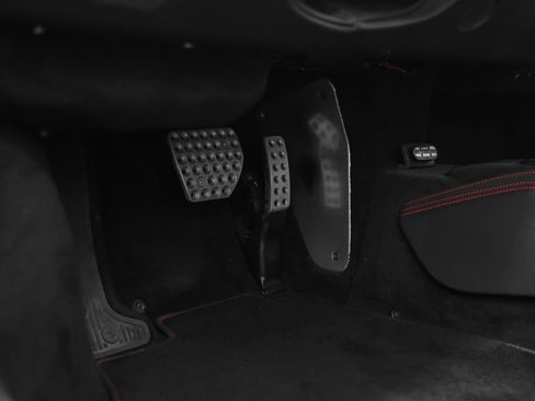 Certified 2018 Ferrari 488 GTB RWD image 46