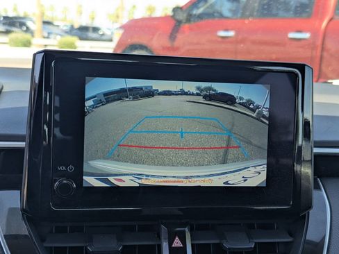 Used 2023 Toyota Corolla LE image 23