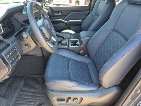 Certified 2026 Toyota 4Runner Platinum AWD/4WD image 17