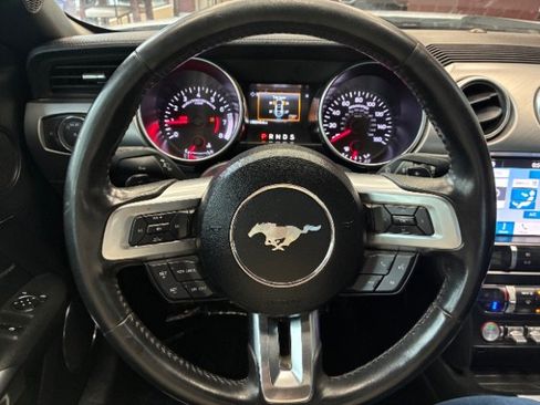 Used 2019 Ford Mustang Premium RWD image 19