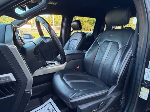 Used 2018 Ford F150 Platinum w/ Equipment Group 701A Luxury AWD/4WD image 22